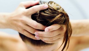 Рецепты приготовления хороших  масок от выпадения волос в домашних условиях